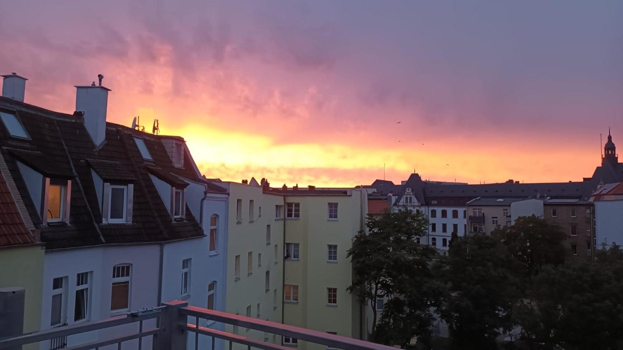 Ueber Den Daechern Von Halle Halle  外观 照片
